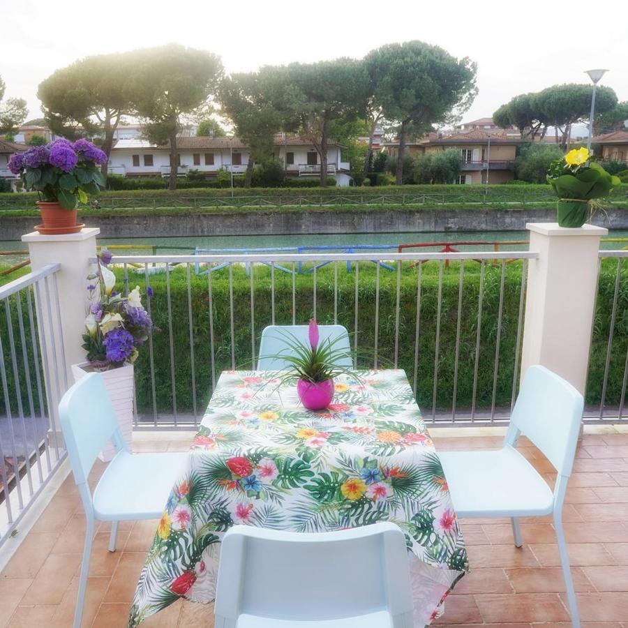 Residence Deamarina Marina di Massa Kültér fotó