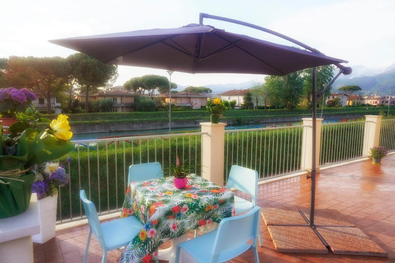 Residence Deamarina Marina di Massa Kültér fotó