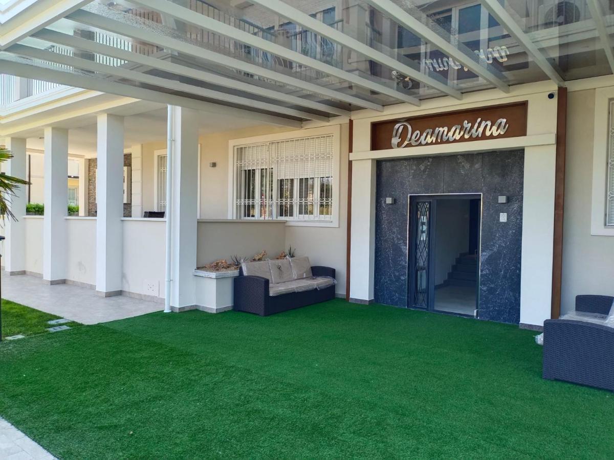 Residence Deamarina Marina di Massa Kültér fotó