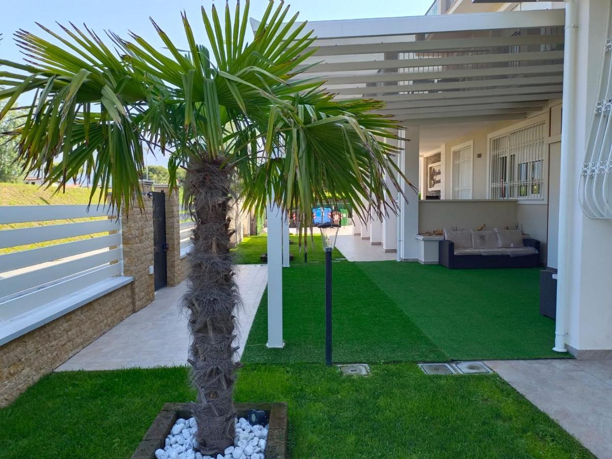 Residence Deamarina Marina di Massa Kültér fotó